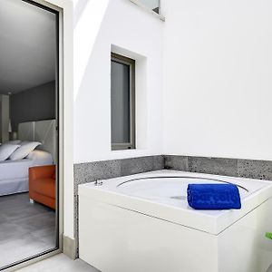 Deluxe Double or Twin Room Spa Bath